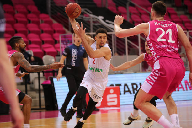 而防守端 而防守端